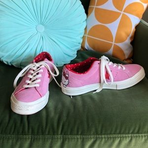 Hello Kitty Converse